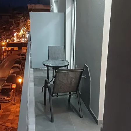 λαμπερό 1 公寓