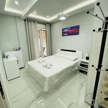 λαμπερό 1 テッサロニキ