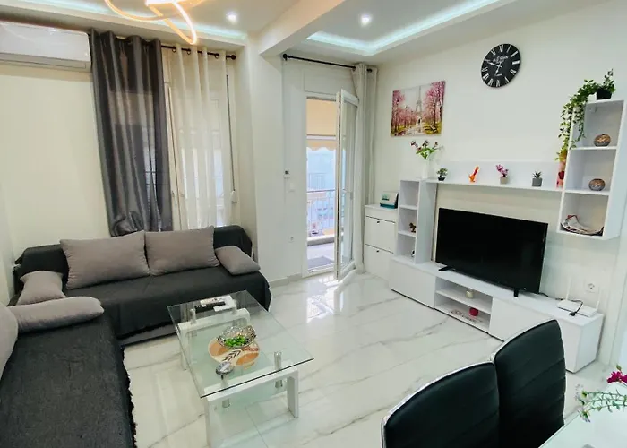 λαμπερό 1 Apartament Salonic